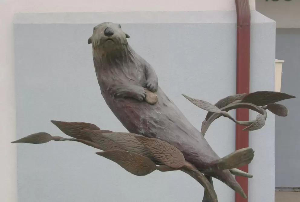 Sea otter sculpture outside a home on Seacliff Drive.