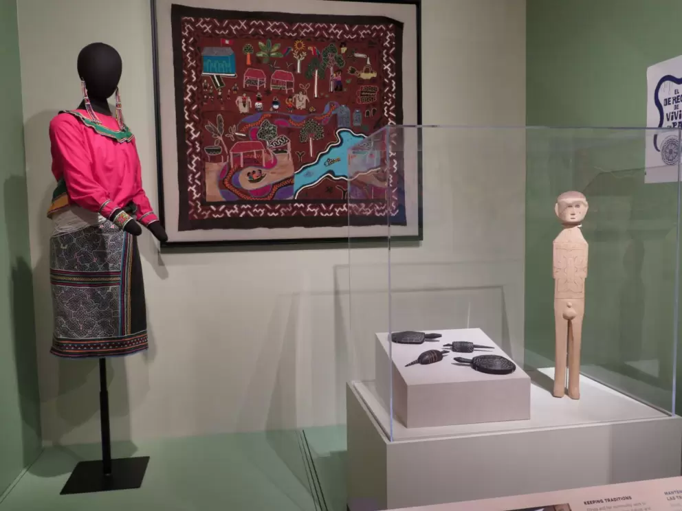 Works from Cantagallo, Lima.