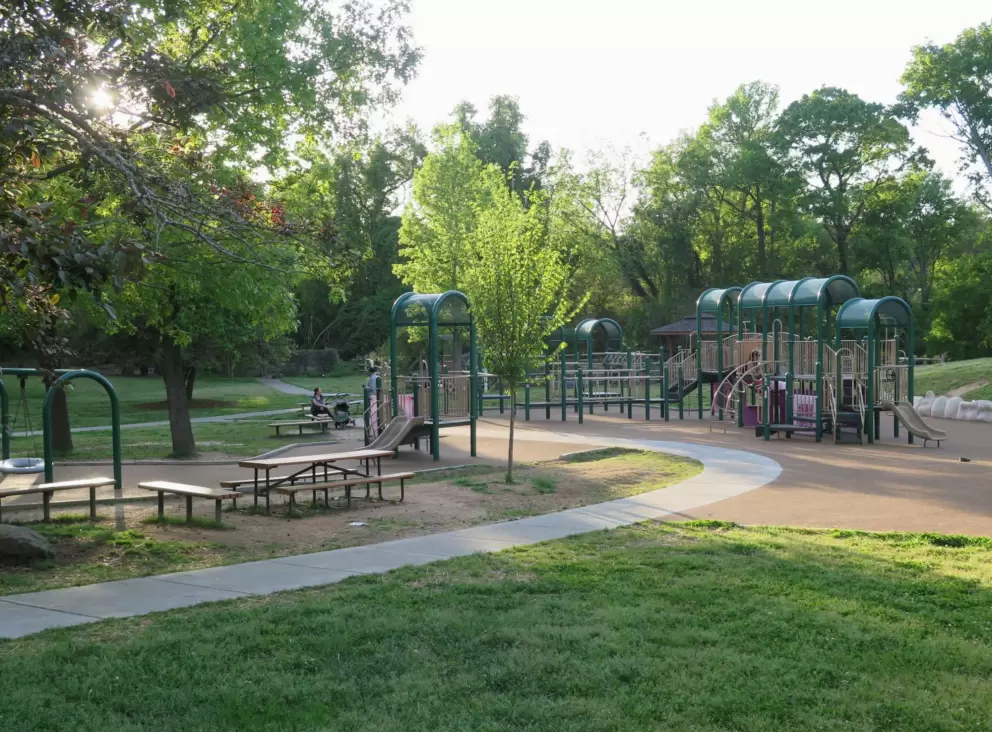 The large play area.