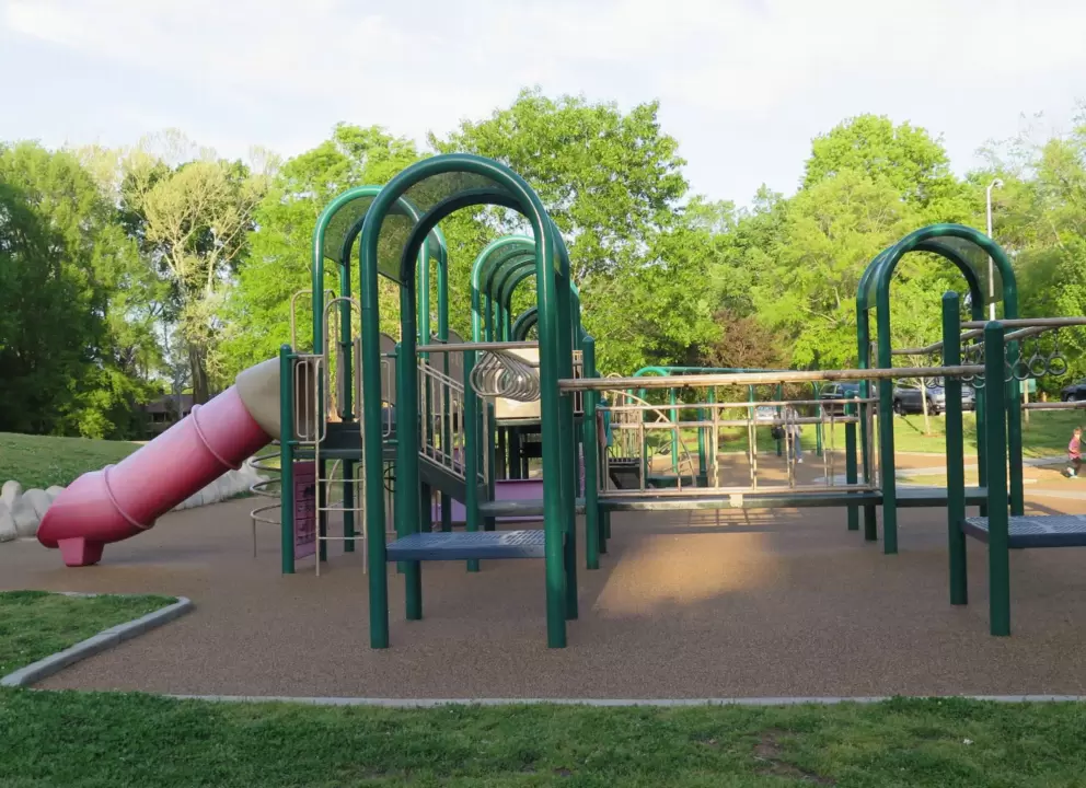 Tunnel slide.
