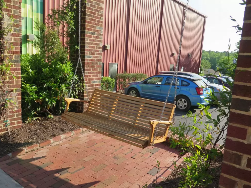 Swinging bench.