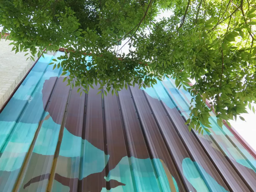 Mural and leaves.