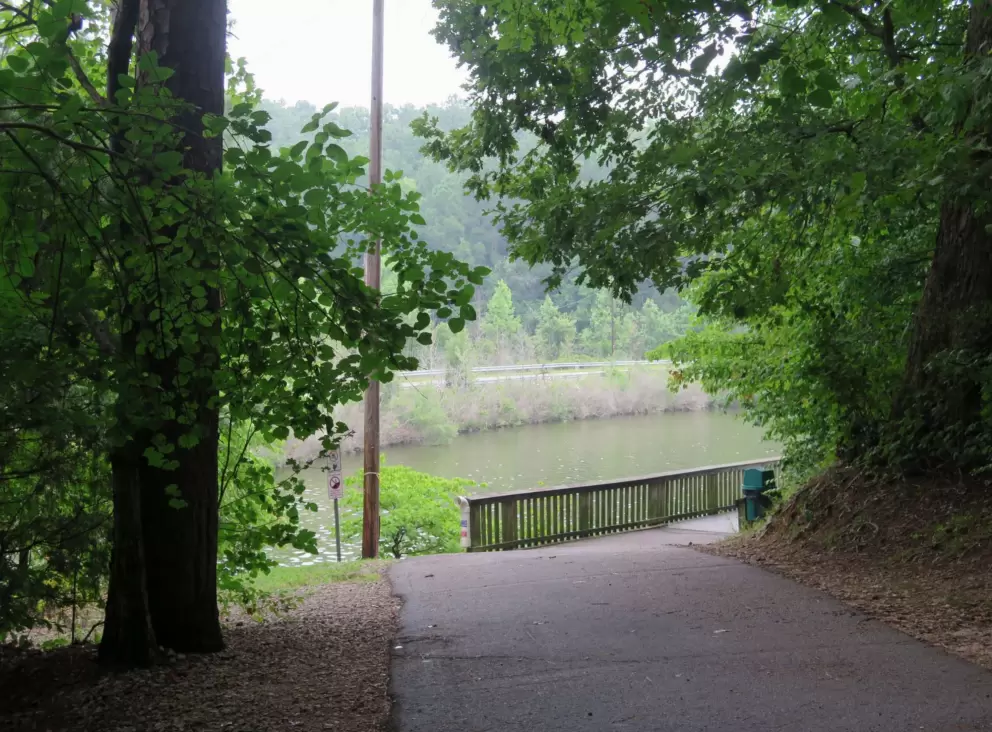 Boardwalk beginning.
