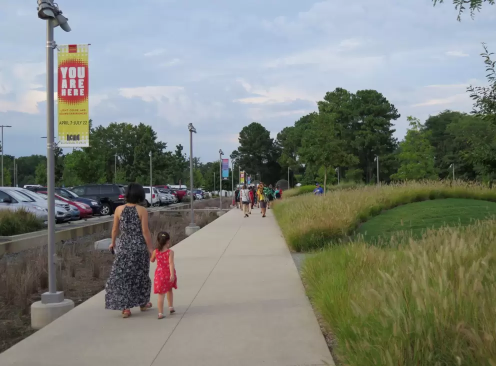 Walking from the parking to the museum.