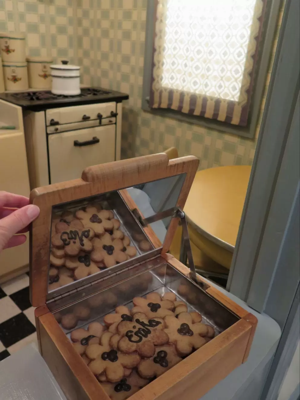 Erika's cookies, in her nice house with Daniel before they were sent to the ghetto.