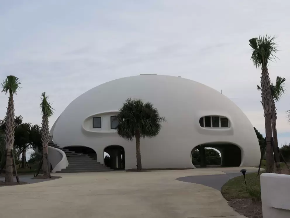 Interesting house on the island.