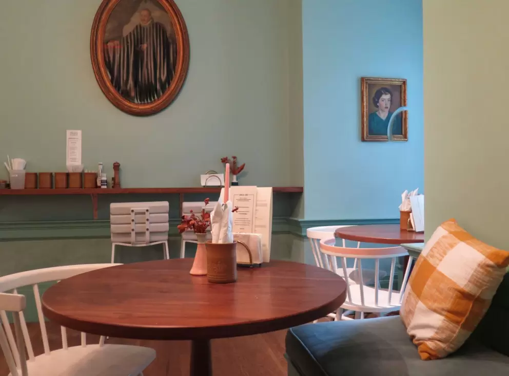 Attractive decor in the museum coffee shop.