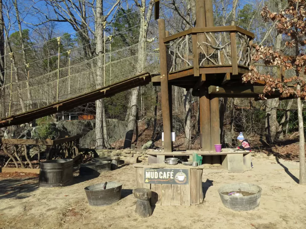 Mud Cafe, in the Kidzone area, and rope bridge above.