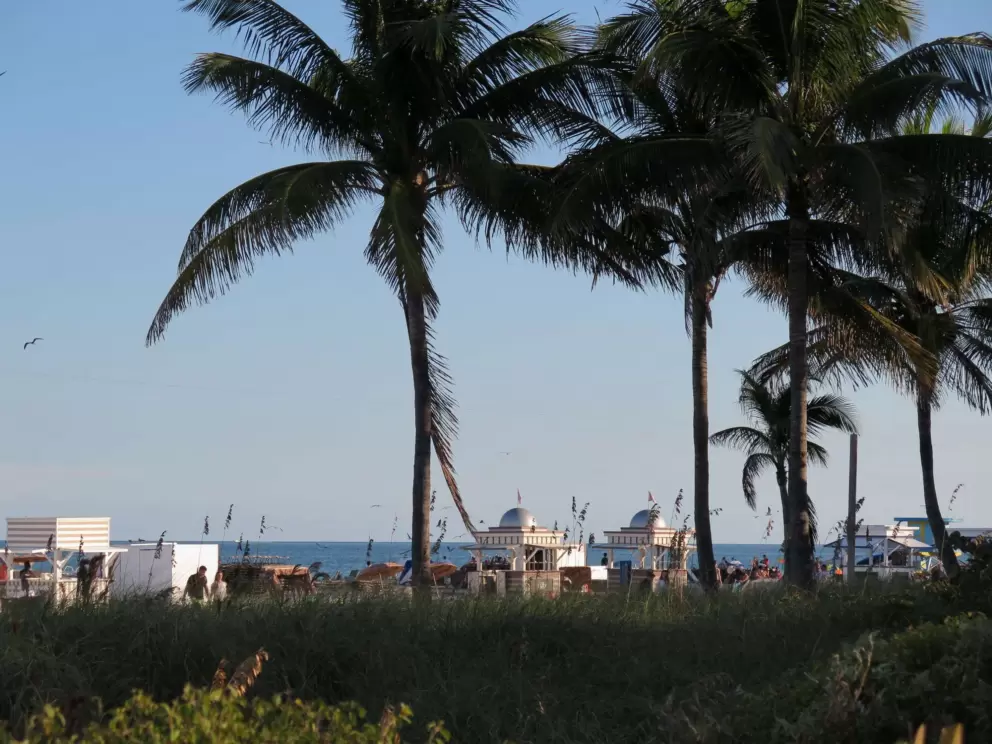 Views of the ocean from the path.