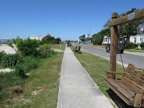 Swinging bench on West Bay Street.