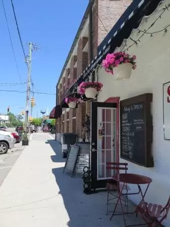 Cafe along Howe Street.