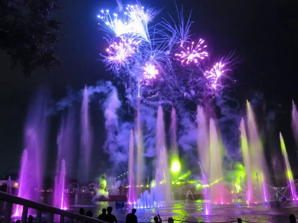Fireworks combined with fountains and lasers.