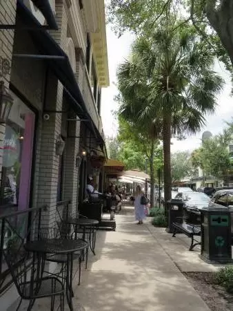 Seating along the sidewalk.