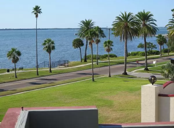The intracoastal and Edgewater Drive are gorgeous.