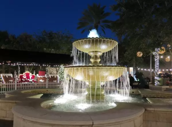 Fountain on a warm November evening.