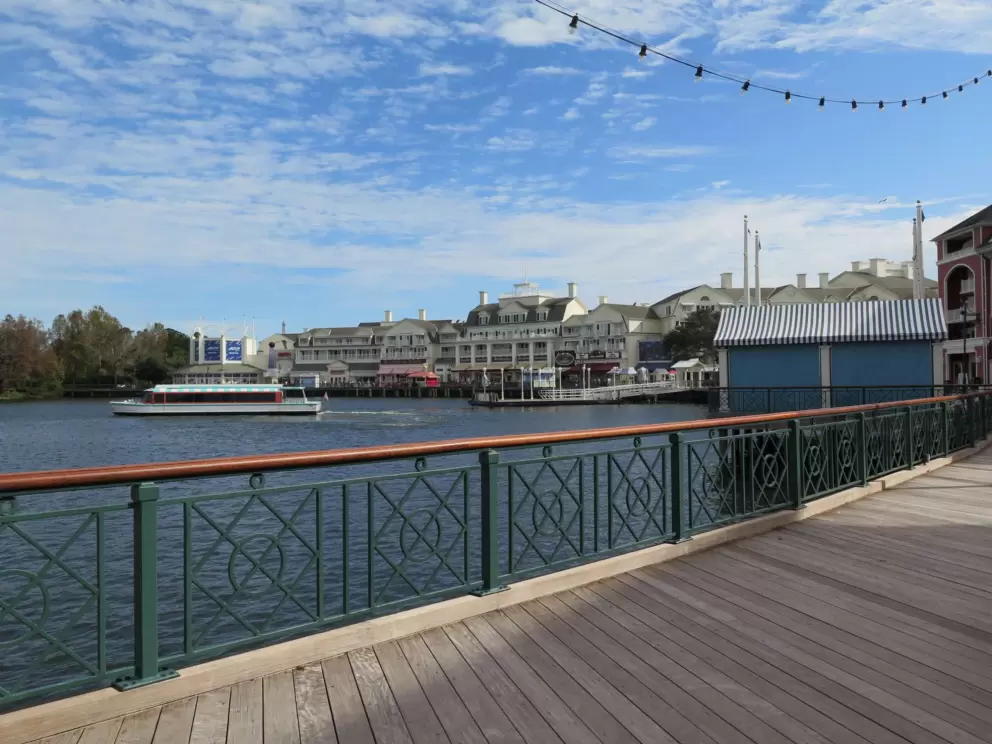 Sunny day at Boardwalk. 