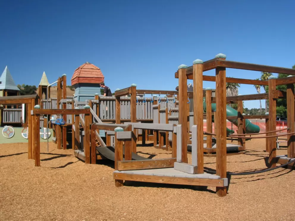 A whole course of monkey bars in a triangle: a first grader's dream!
