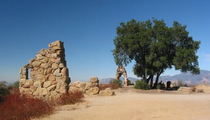 First glimpse of the ruins.