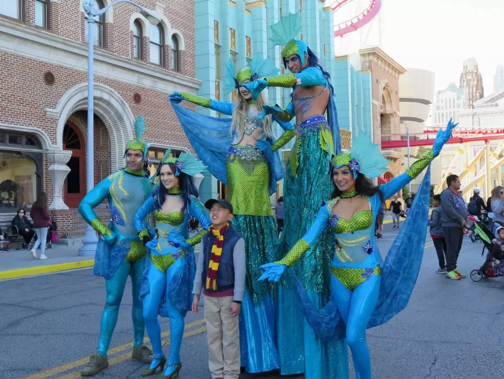Mardi Gras characters!