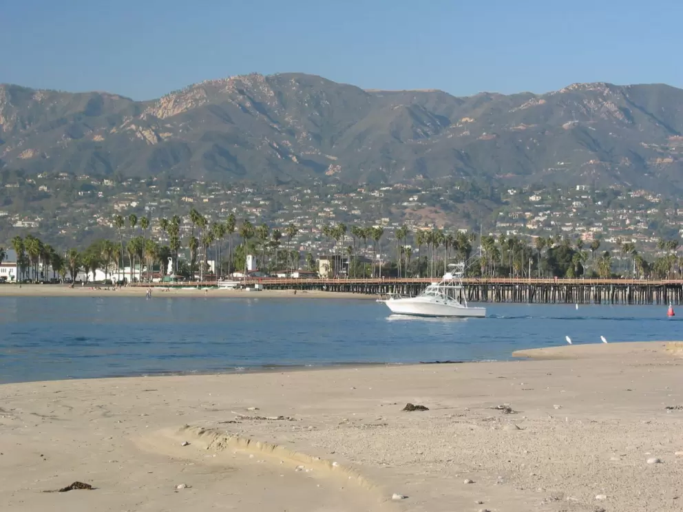 The same beach- gorgeous views of the mountains!
