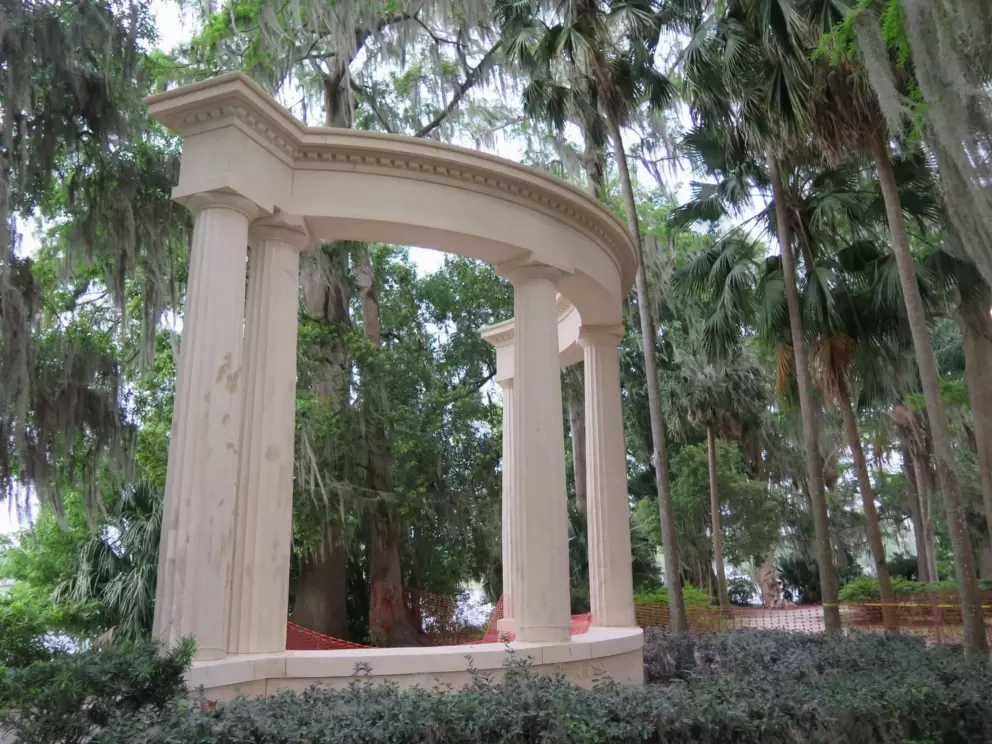 Greek-style exedra monument where weddings are held.