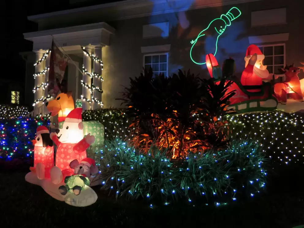 Laser projection of a snowman.