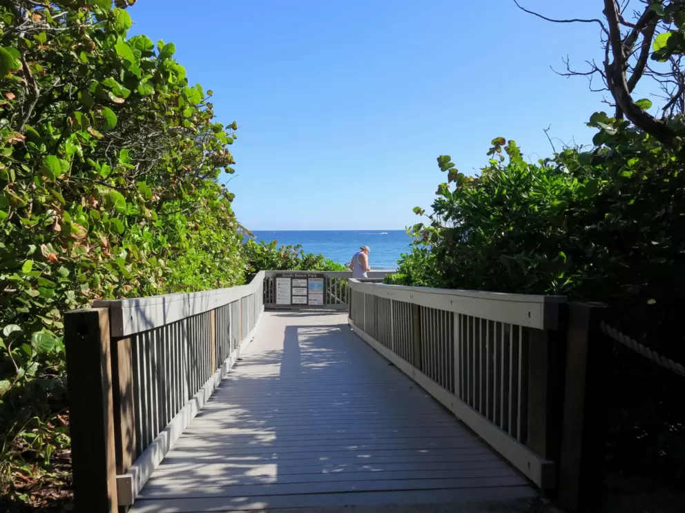 Another beach access for South Beach.