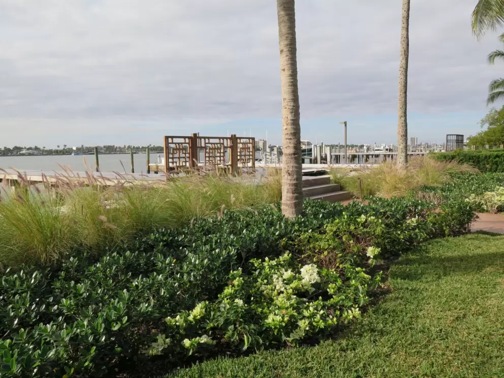 Intracoastal views and beautiful landscaping.