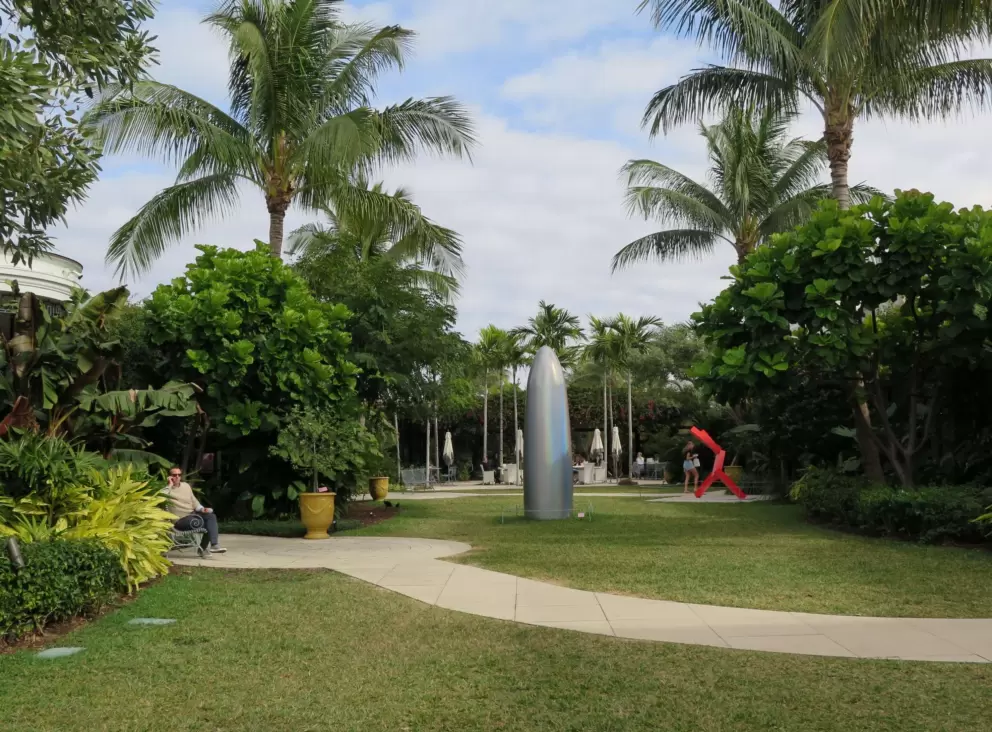 Bullet statue at Royal Poinciana Plaza.