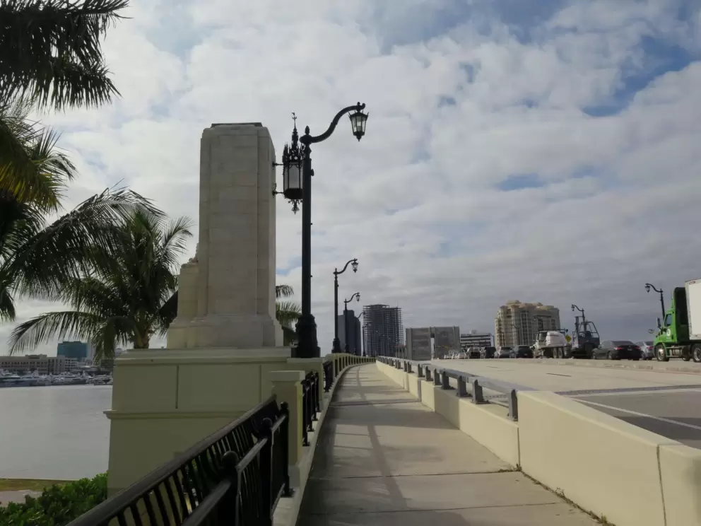 Pedestrian path on Flagler Memorial Bridge.