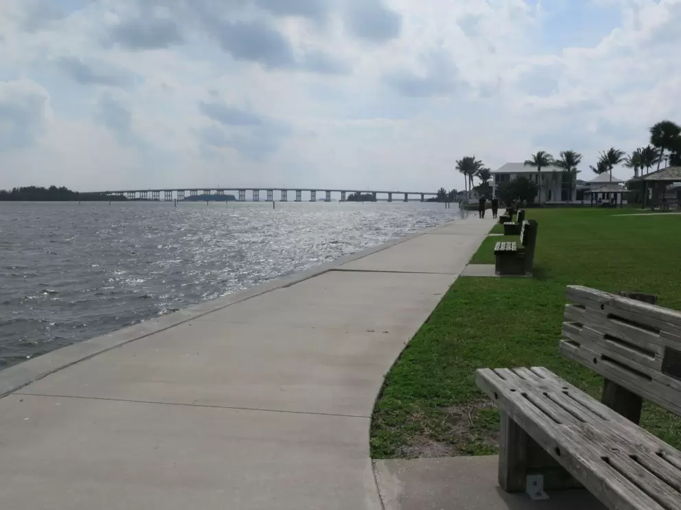The walkway that spans the length of the park.