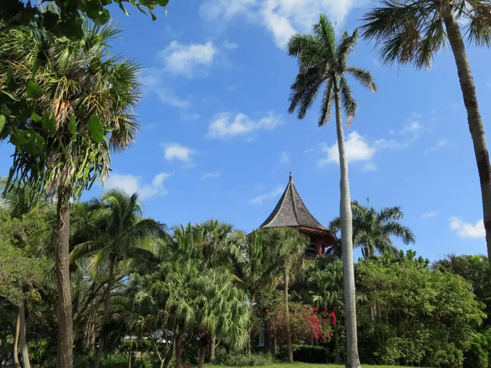 Indonesian-style building along the way.
