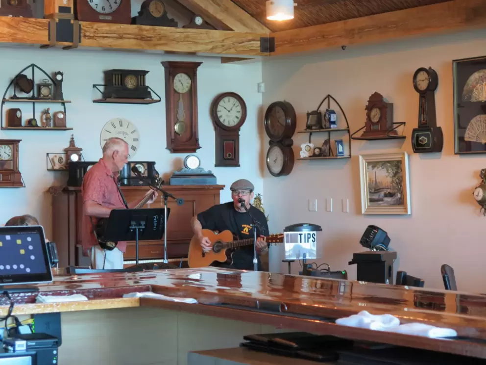 Live music at Philly Down South, a cafe on the second floor, on a Saturday afternoon.