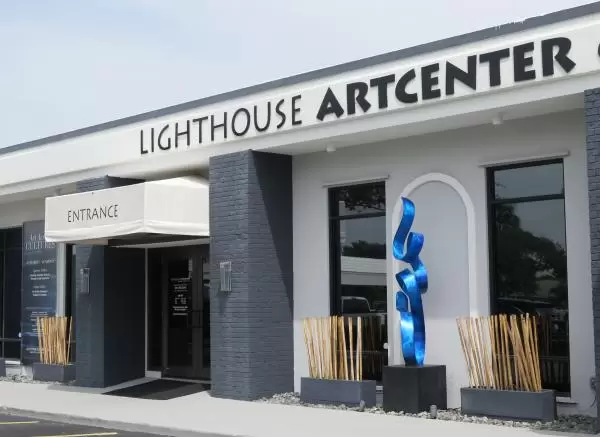 Outside Lighthouse ArtCenter Gallery. 