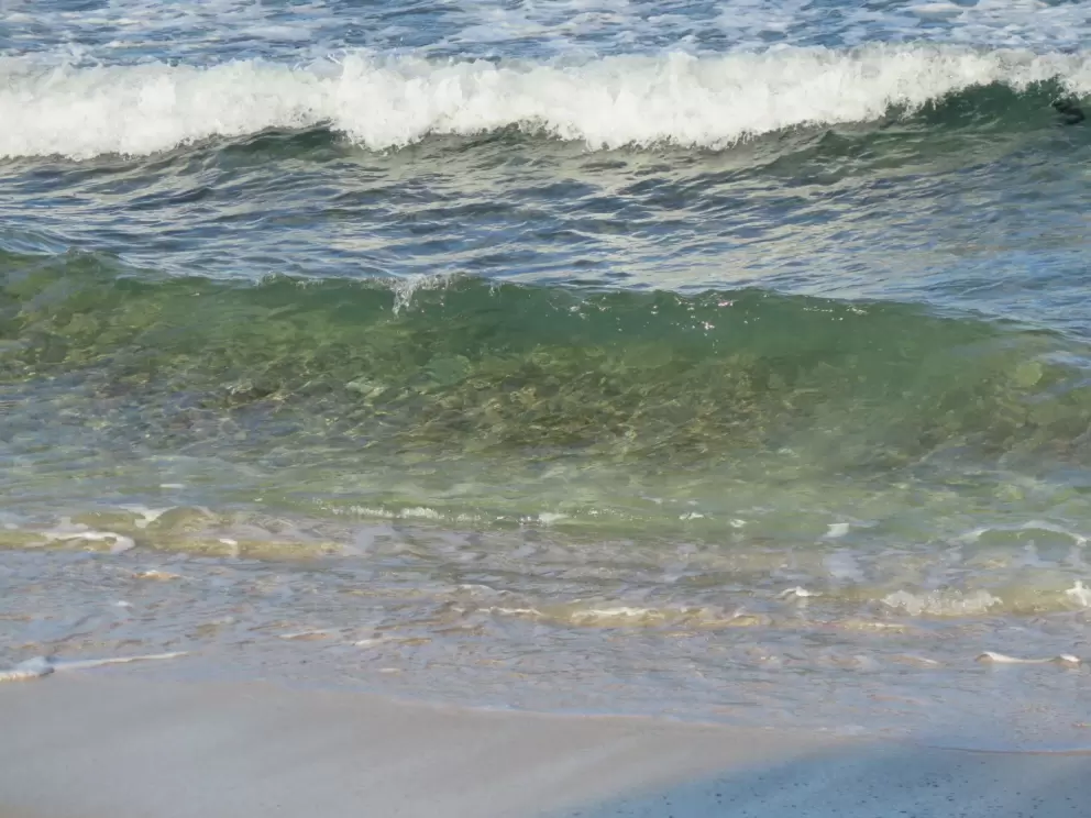 The crystal clear water.