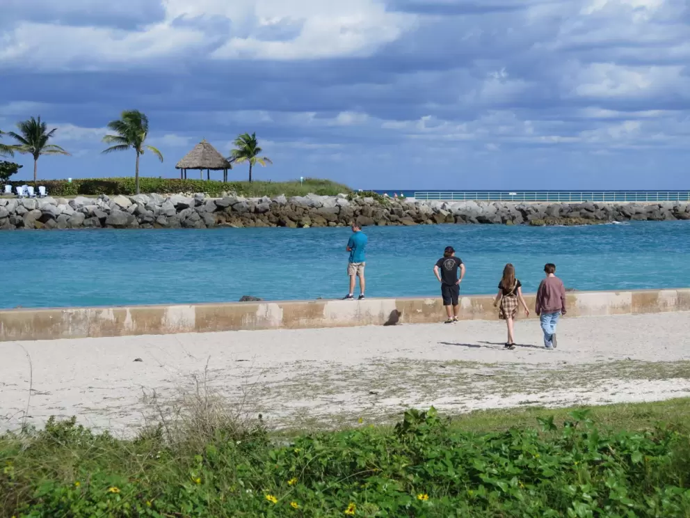 You can stand on the wall and take in the amazing colors.
