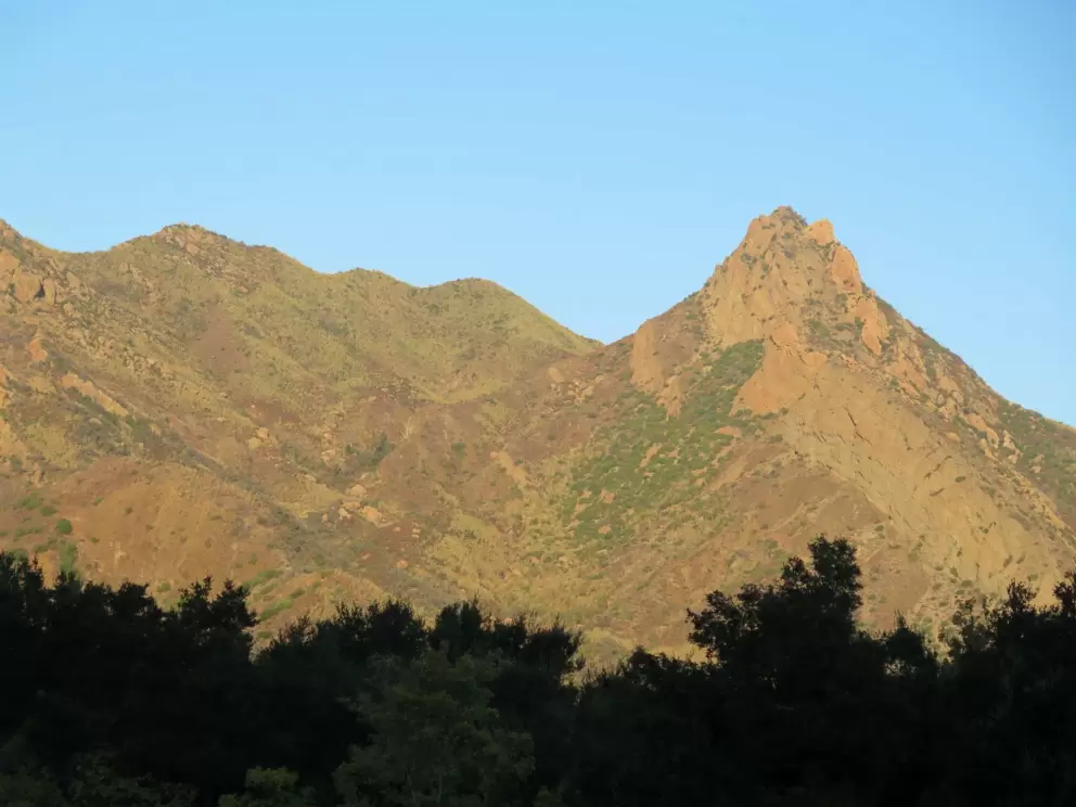 Lovely scenery on the drive on Malibu Canyon or Las Virgenes Rd to get here. 