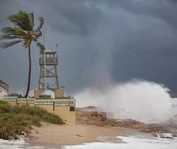 House of Refuge tower during Hurricane Nicole 2022. 