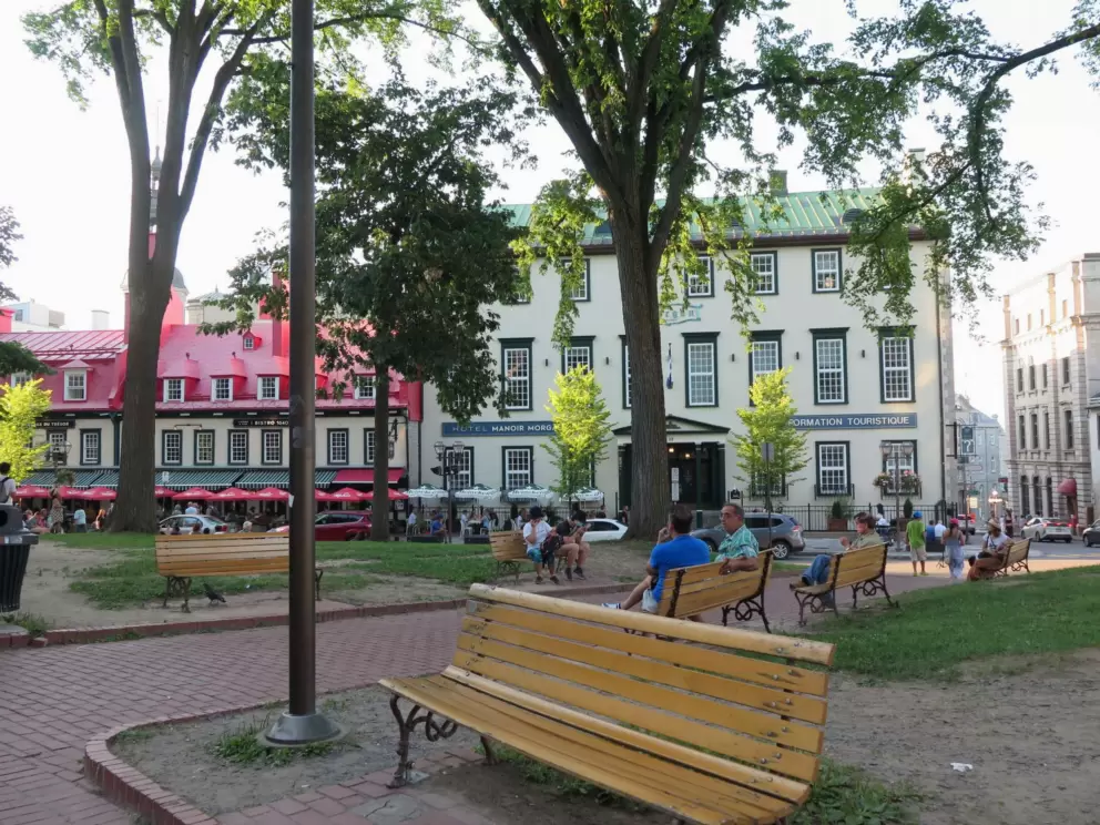 Relaxing in the evening at Place d'Armes on on Rue Sainte-Anne. 