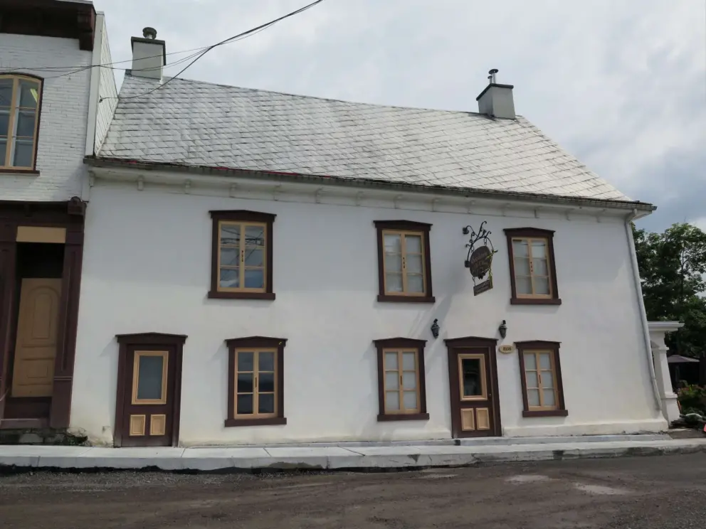 The chocolaterie is in a building that is tres mignon!