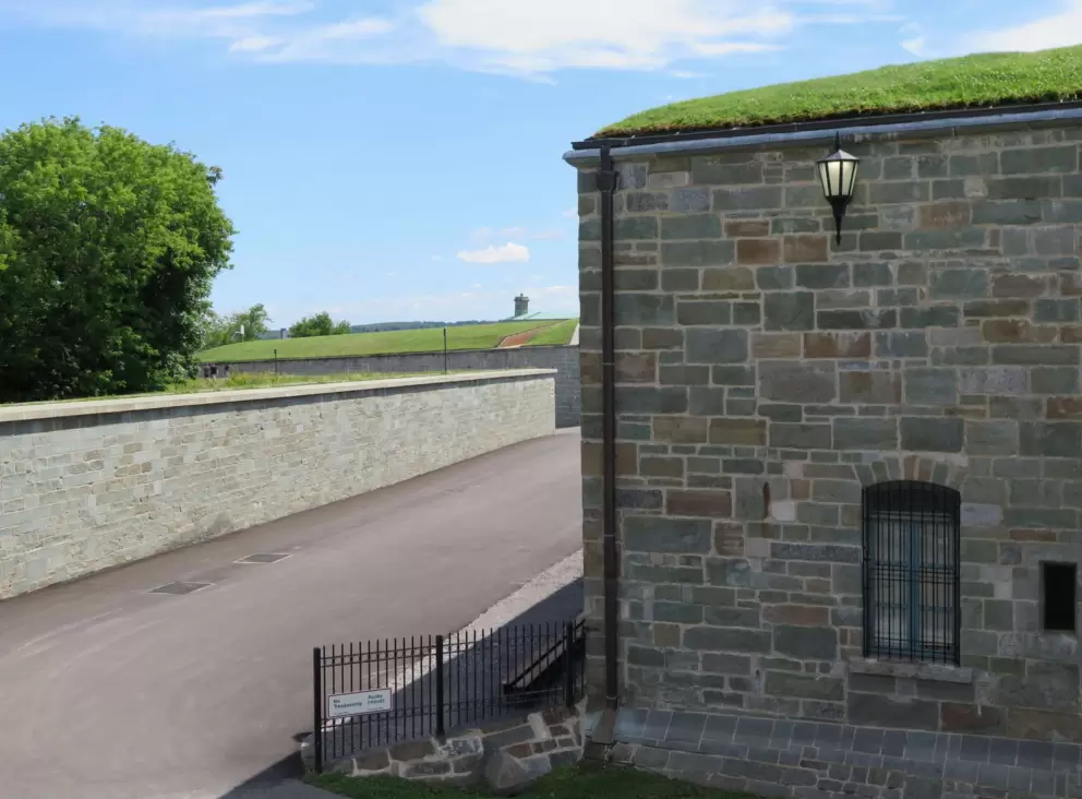 You get to the citadel if you take the path at the top of the hill.