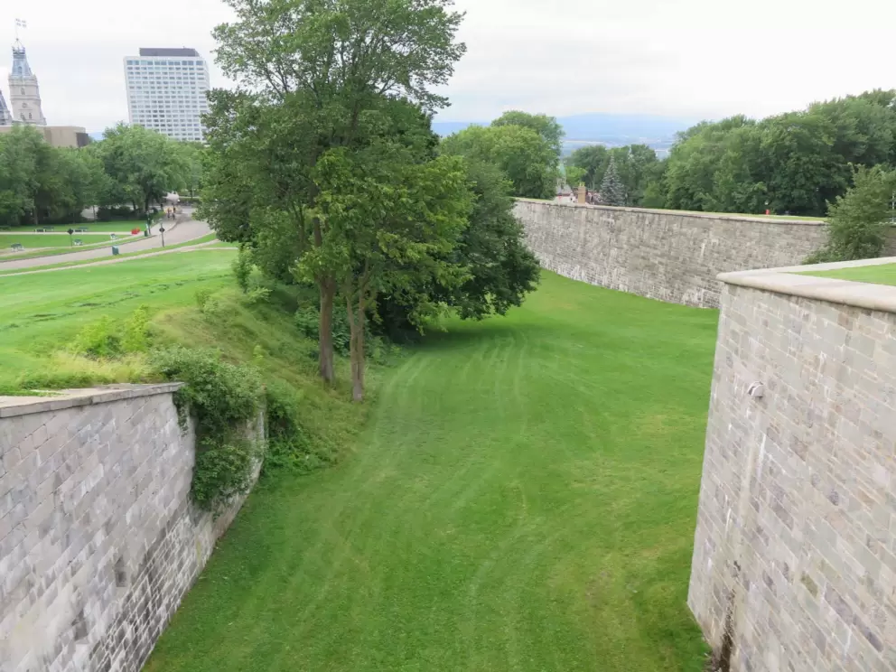 The walls near Plains of Abraham. 