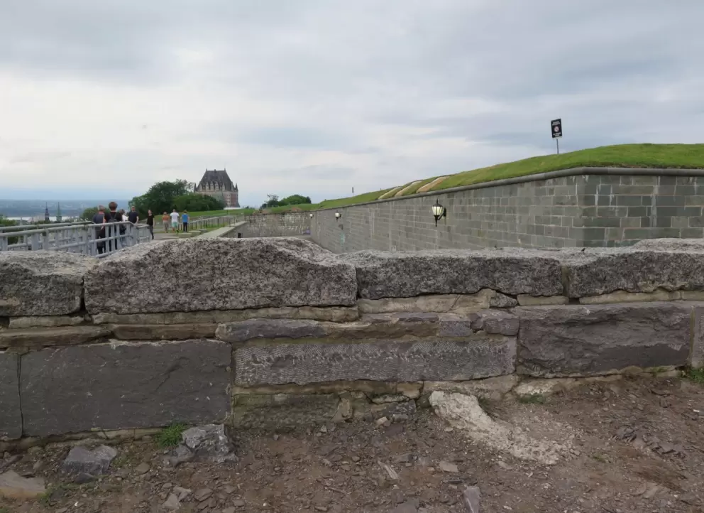 Cross-section of a wall. 