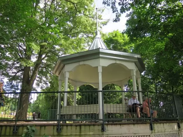Gazebo.
