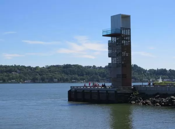 Cageux Wharf has a tower. 