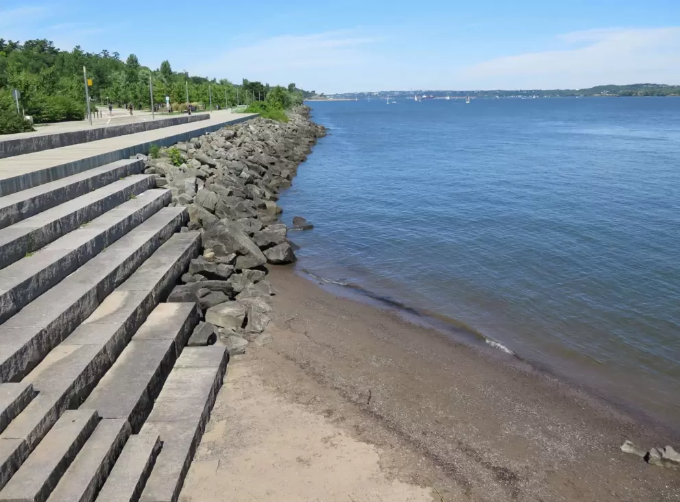 Steps to the sand next to Cageux Wharf. 