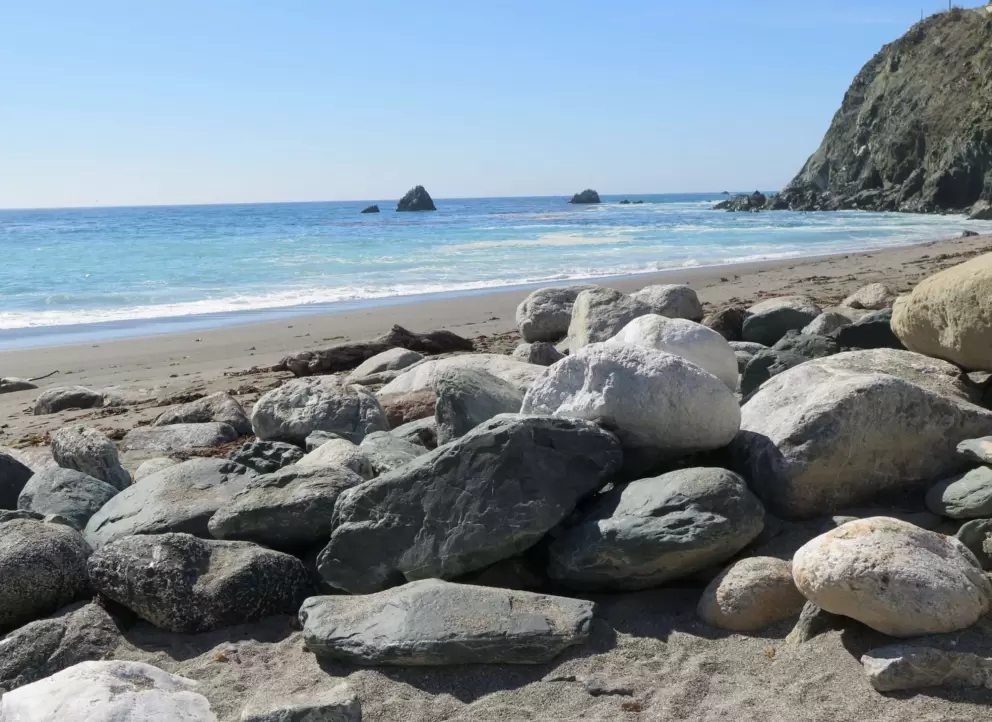 Huge white rocks on the beach in Limekiln State Park.