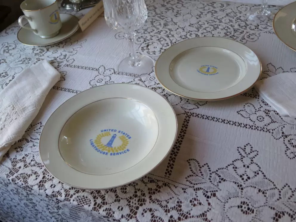 Lighthouse plates. 