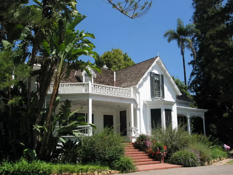 Stow House and it's tropical-looking gardens with huge old amazing trees.