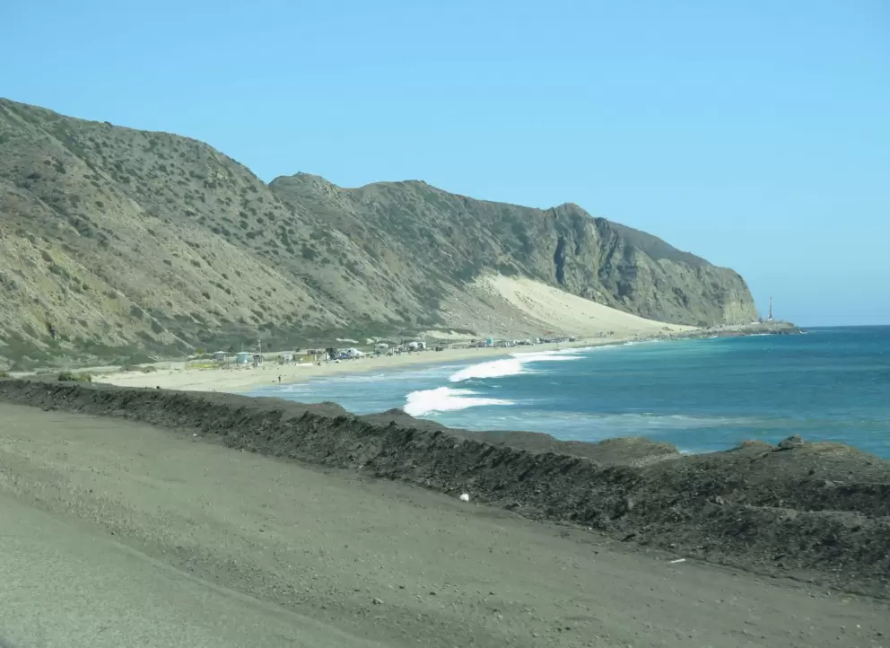 You can see the sand dune as you approach it on the highway. 